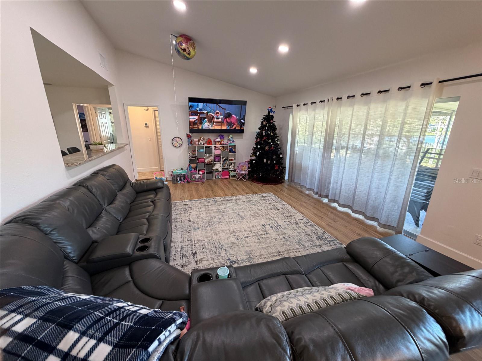 17512 BRANDYWINE DR, LUTZ, FL — photo 4