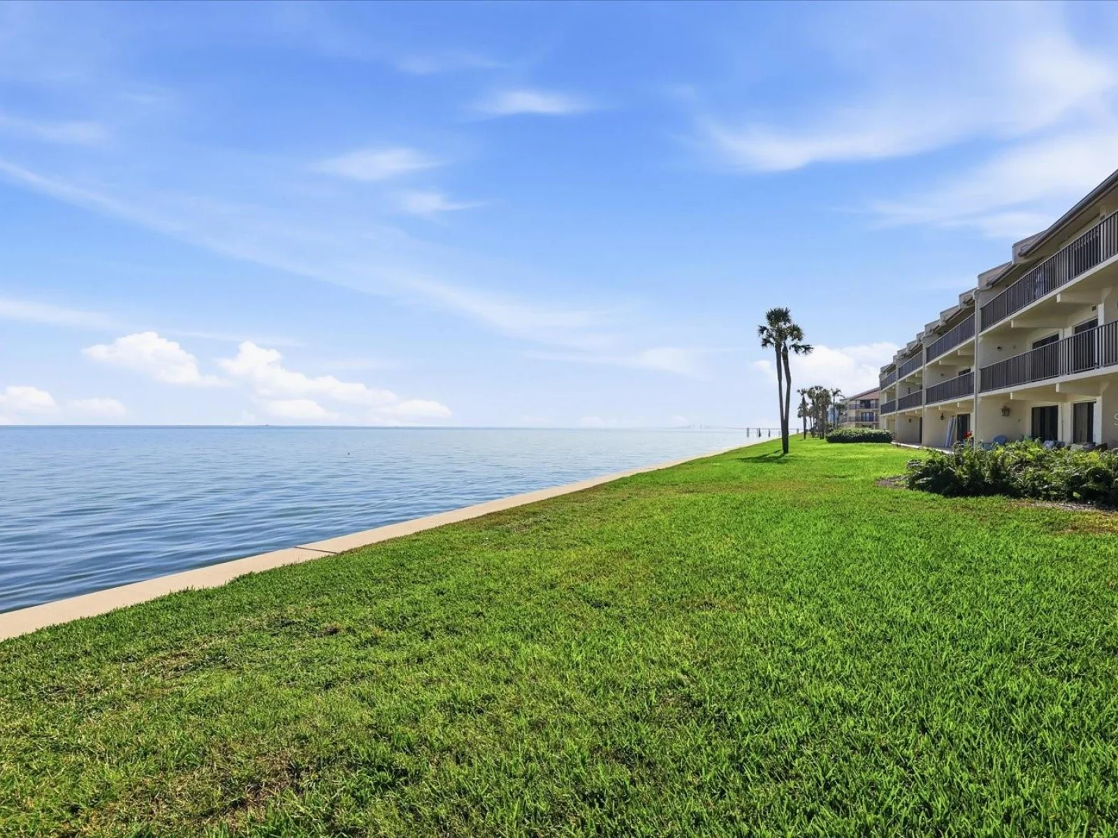 7520 SUNSHINE SKYWAY LN S #T19, ST PETERSBURG, FL — photo 5