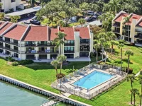 7520 SUNSHINE SKYWAY LN S #T19 — photo 2