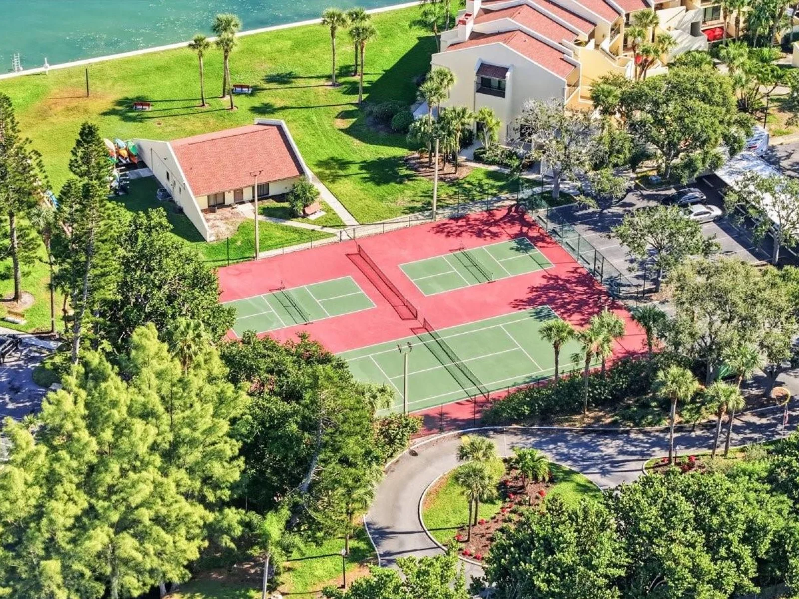 7520 SUNSHINE SKYWAY LN S #T19, ST PETERSBURG, FL — photo 9