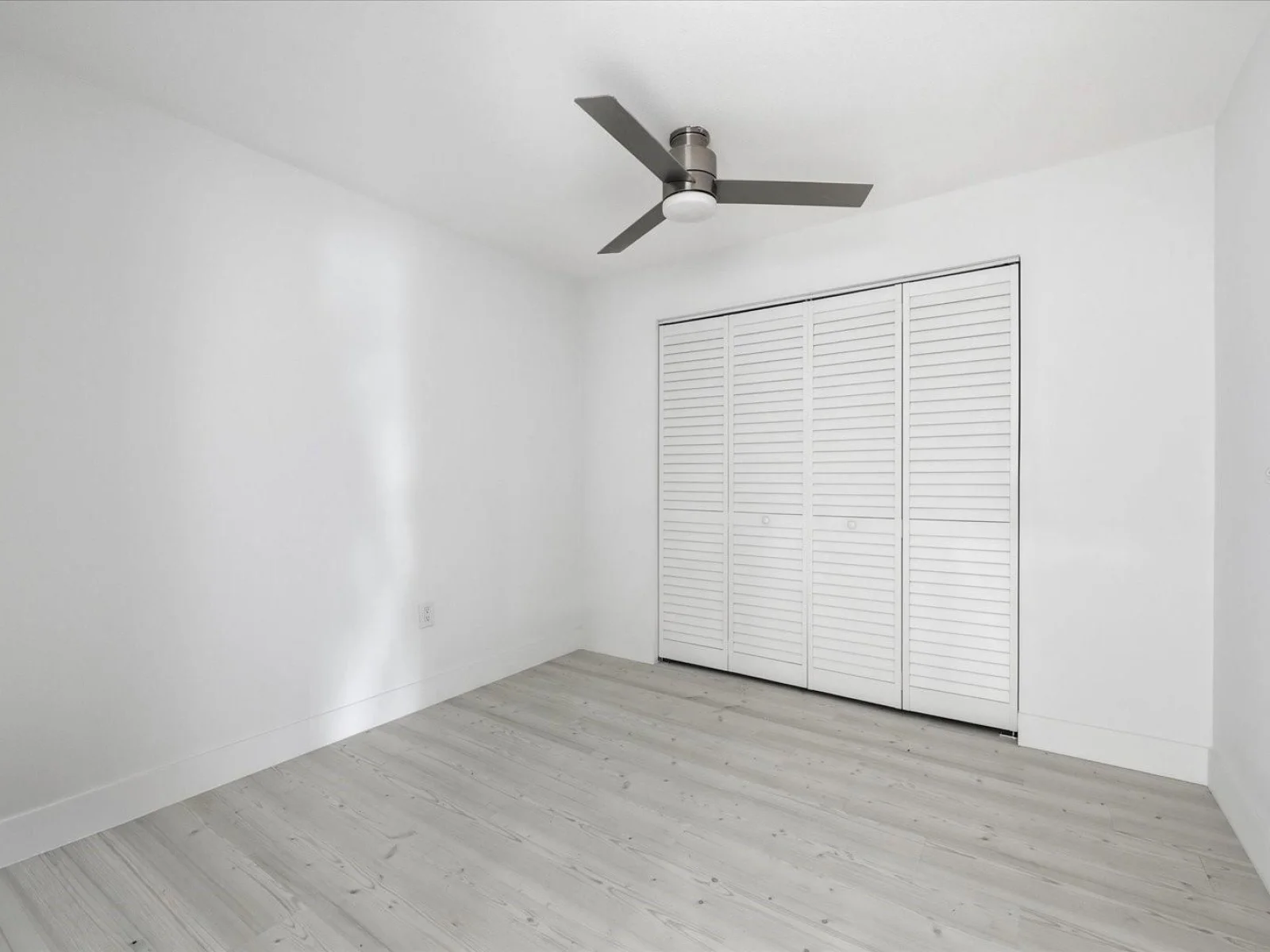 7520 SUNSHINE SKYWAY LN S #T19, ST PETERSBURG, FL — photo 42