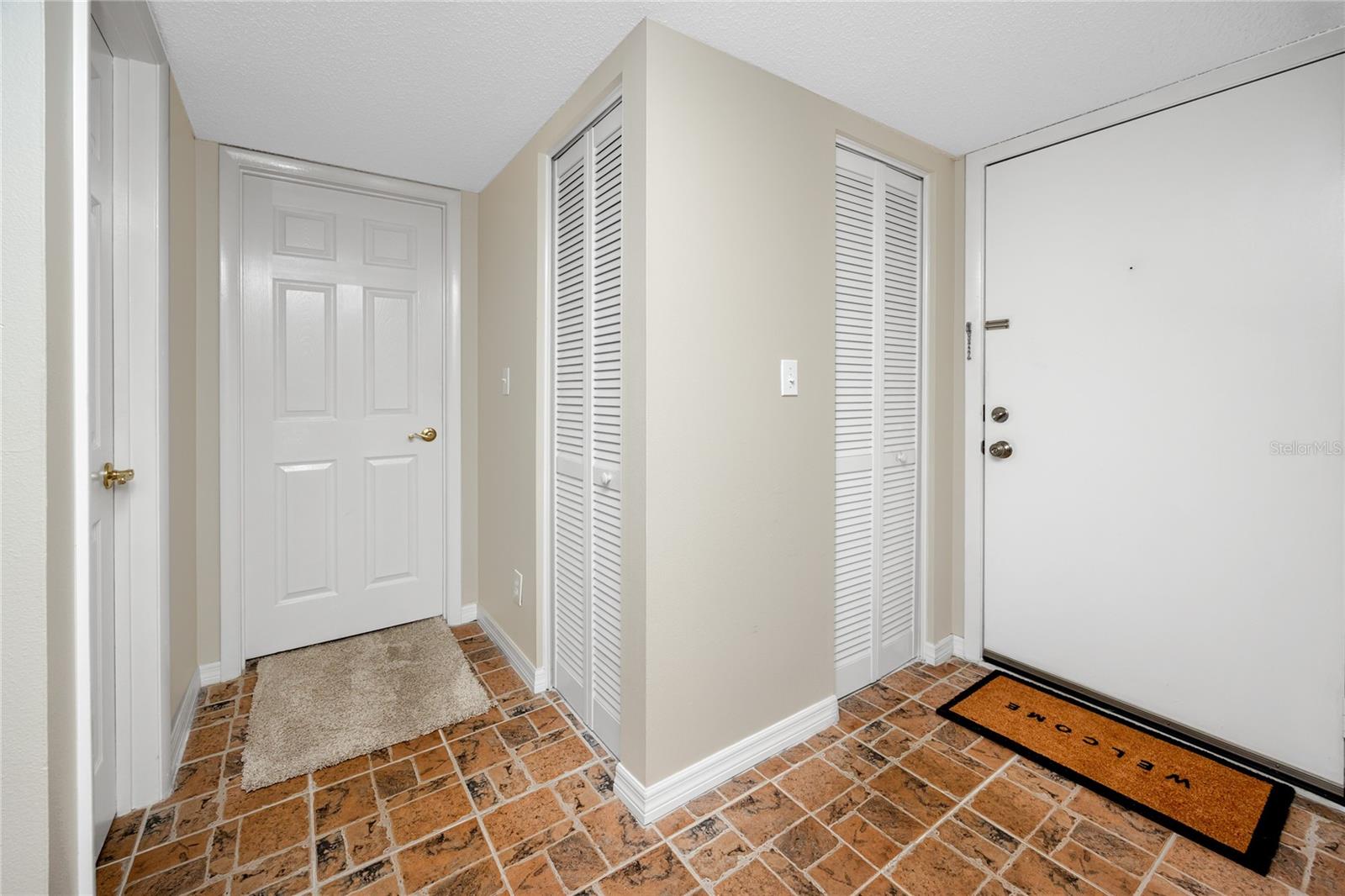 2737 ENTERPRISE RD E #112, CLEARWATER, FL — photo 8
