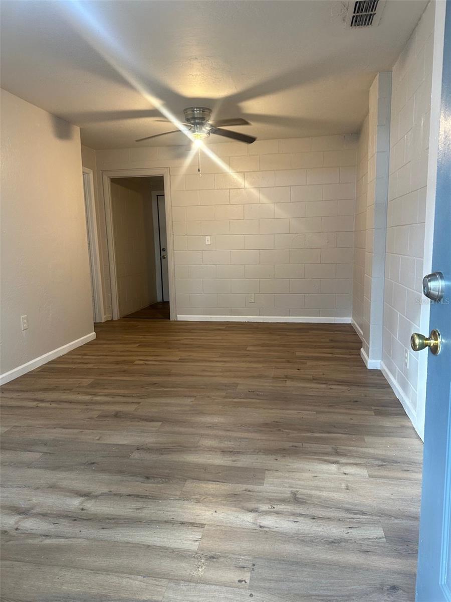 657 NE WALDO RD, GAINESVILLE, FL — photo 2