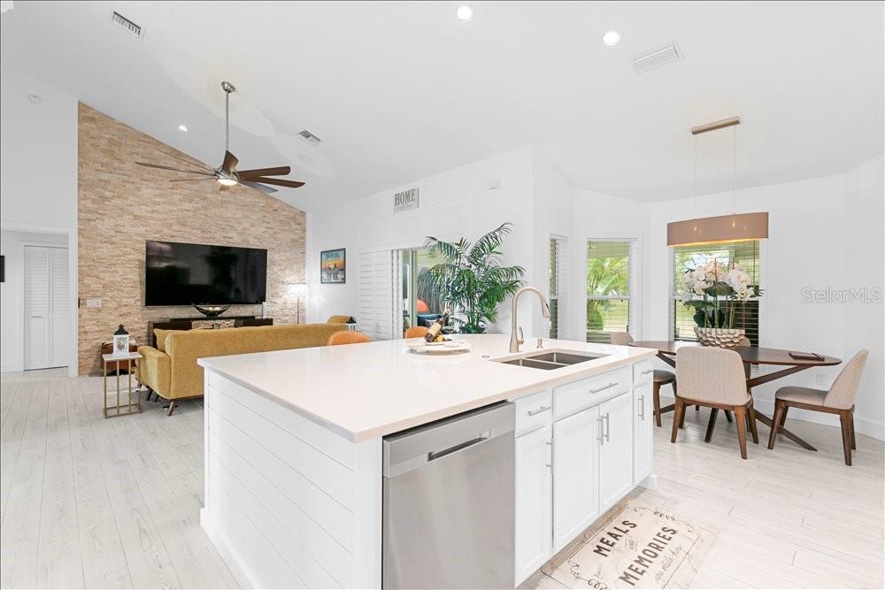 30912 FAIRVISTA DR, TAVARES, FL — photo 31