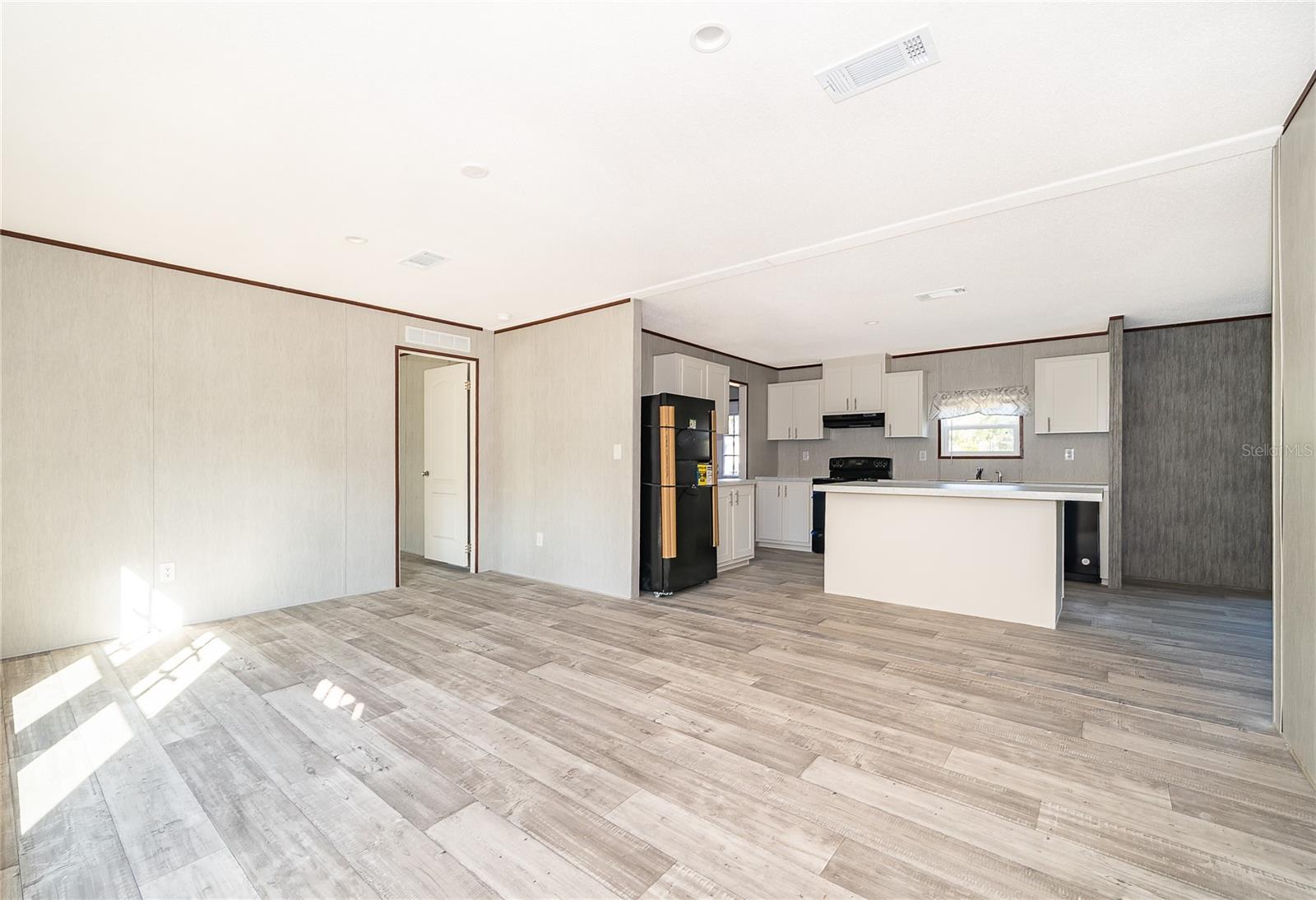 31811 PINE DR, DELAND, FL — photo 3