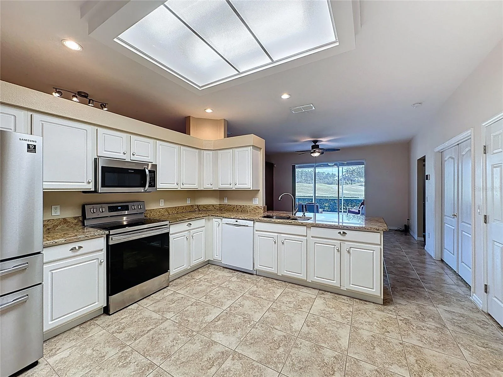 2535 NEW CASTLE CT, CLERMONT, FL — photo 33