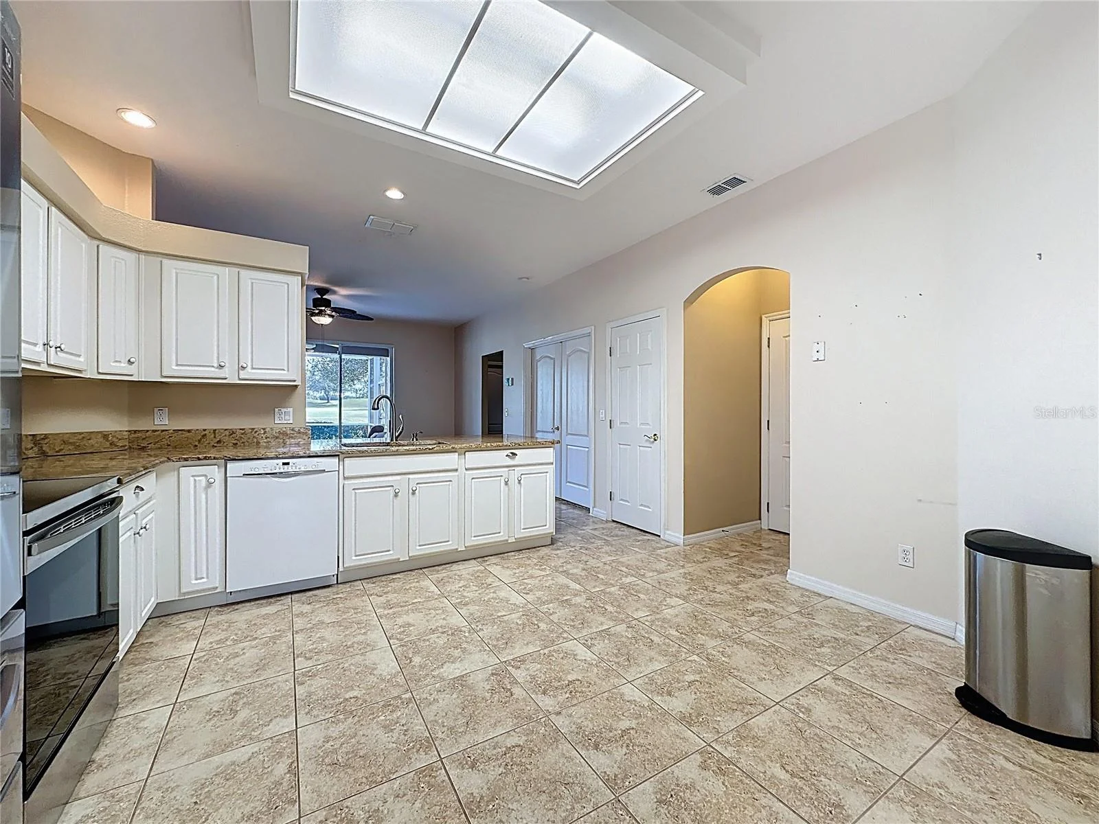 2535 NEW CASTLE CT, CLERMONT, FL — photo 38
