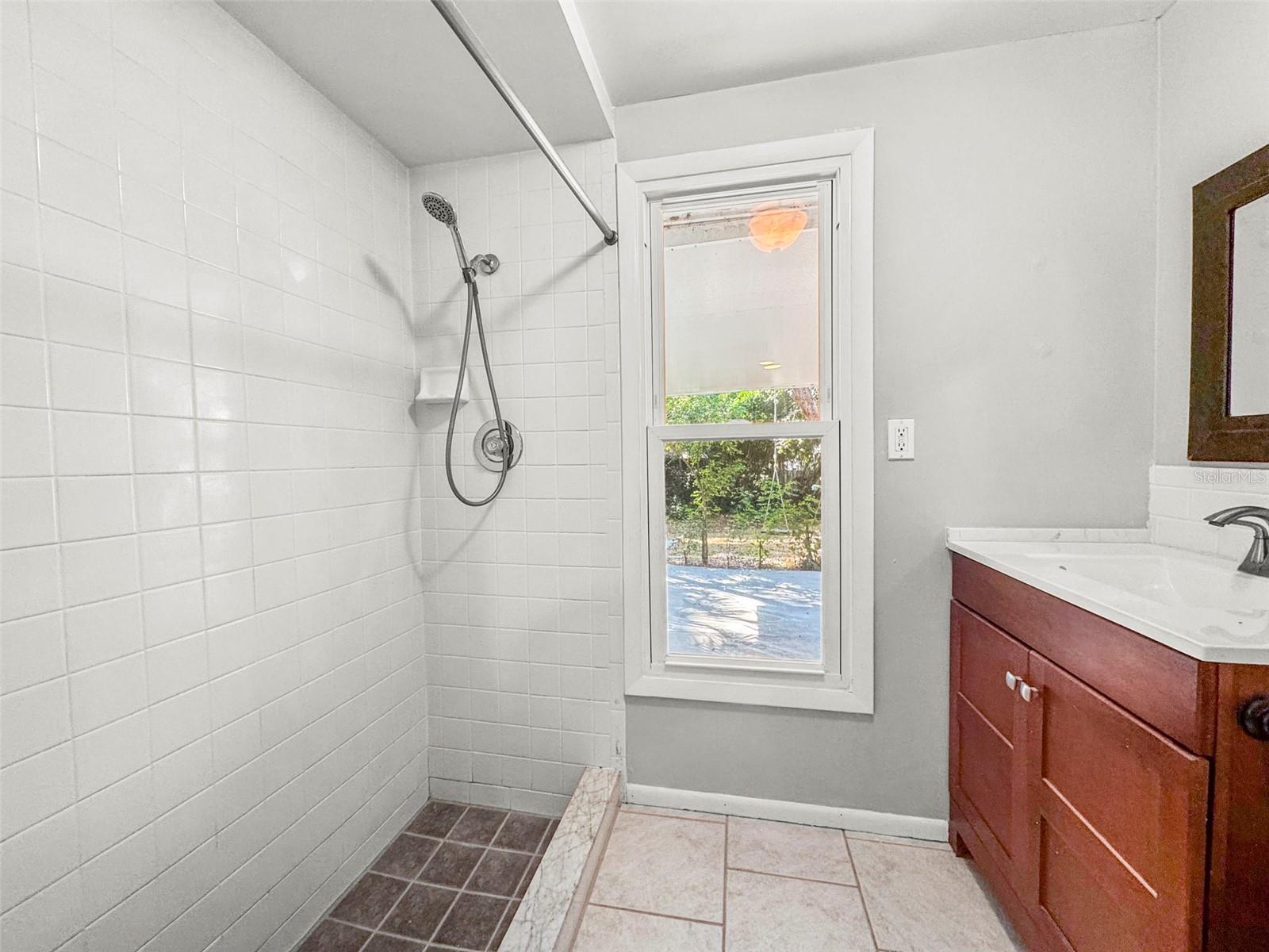 951 GREENWAY AVE, DUNEDIN, FL — photo 17