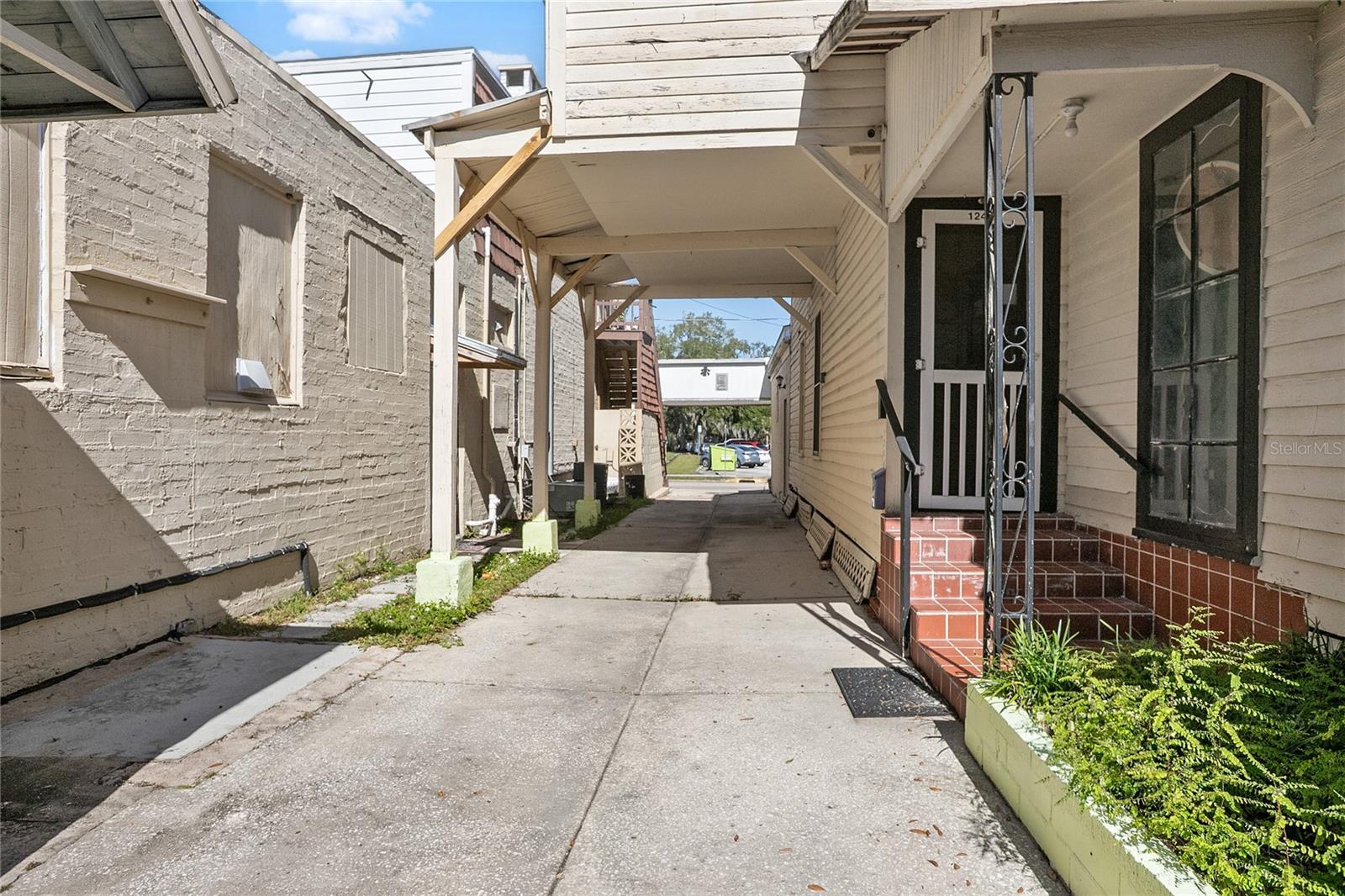 128 E RICH AVE, DELAND, FL — photo 38
