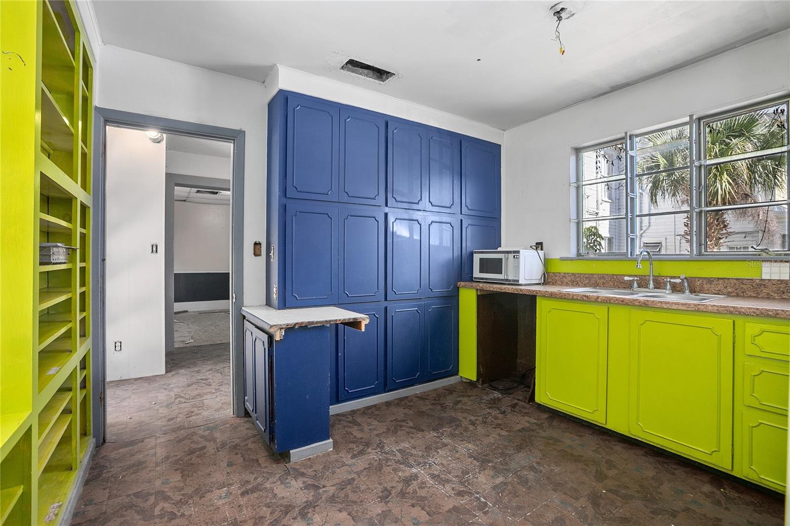 128 E RICH AVE, DELAND, FL — photo 44