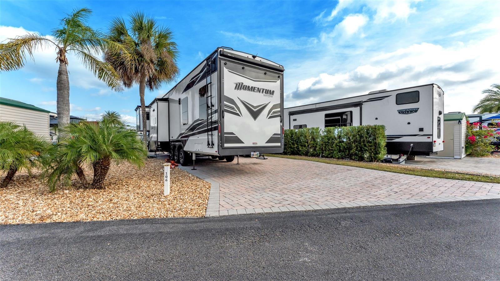 16404 BAY ST, CLERMONT, FL