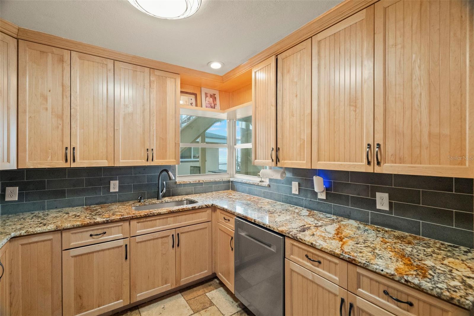 2288 EDYTHE DR, DUNEDIN, FL — photo 9