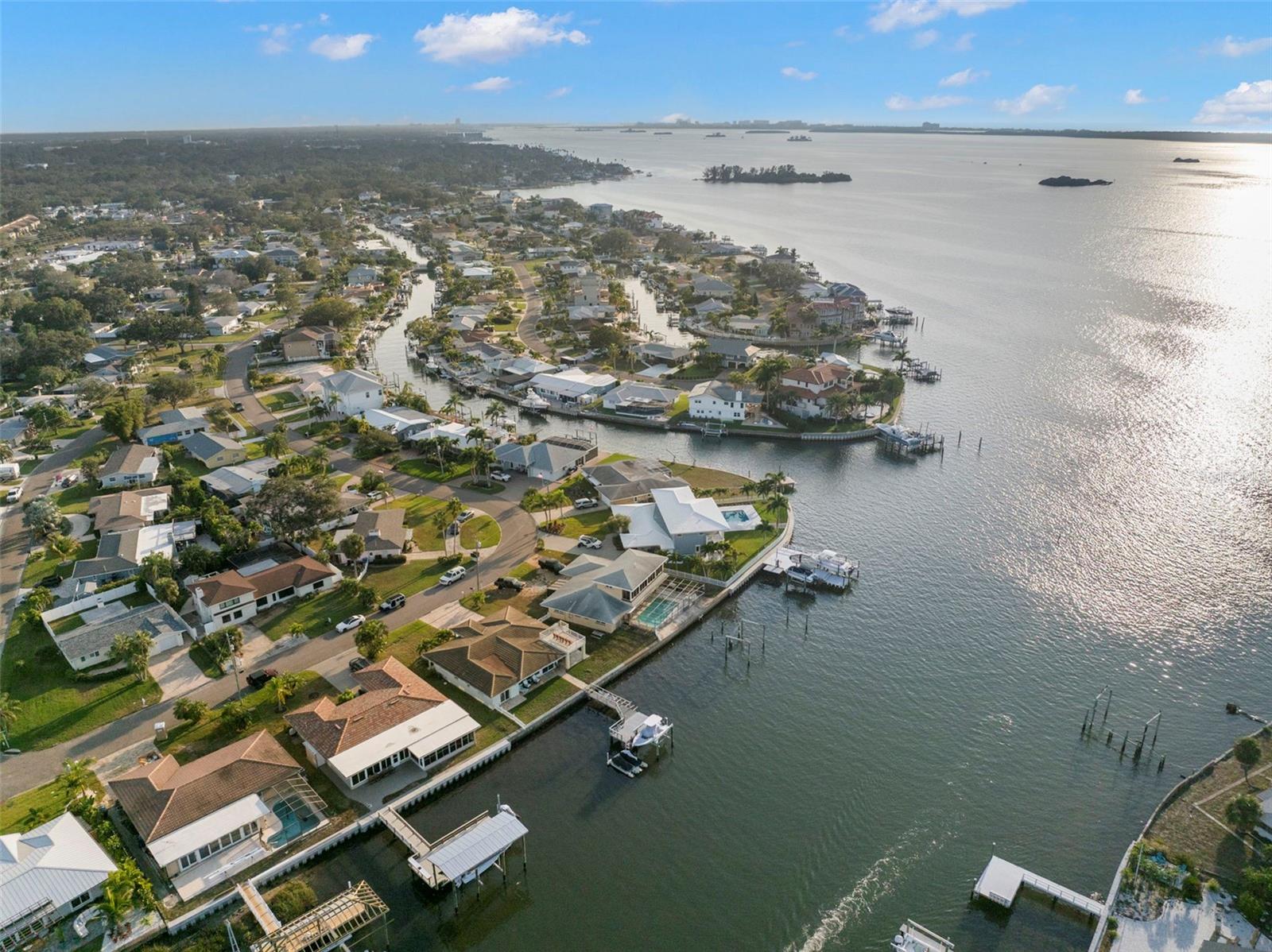 2288 EDYTHE DR, DUNEDIN, FL — photo 32