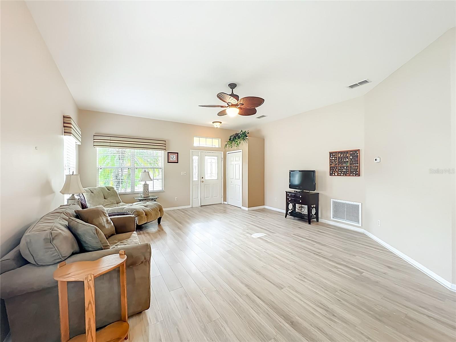 3425 MOUNT HOPE LOOP, LEESBURG, FL — photo 9