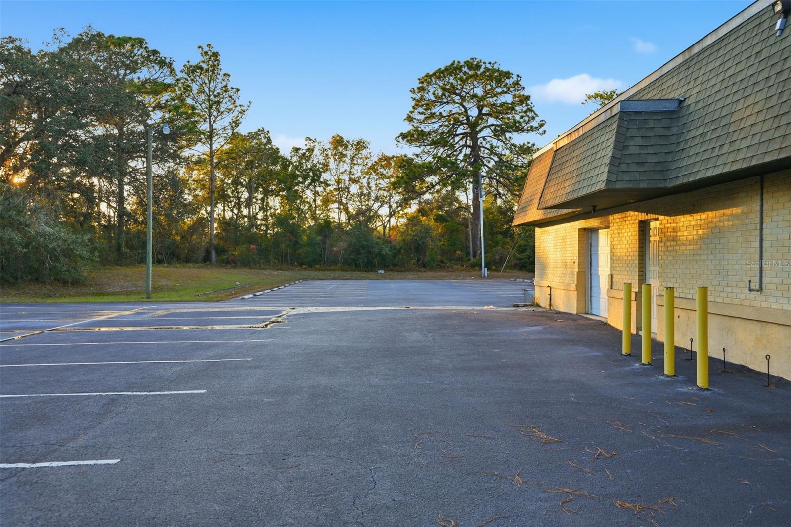 15010 CORTEZ BLVD, BROOKSVILLE, FL — photo 37