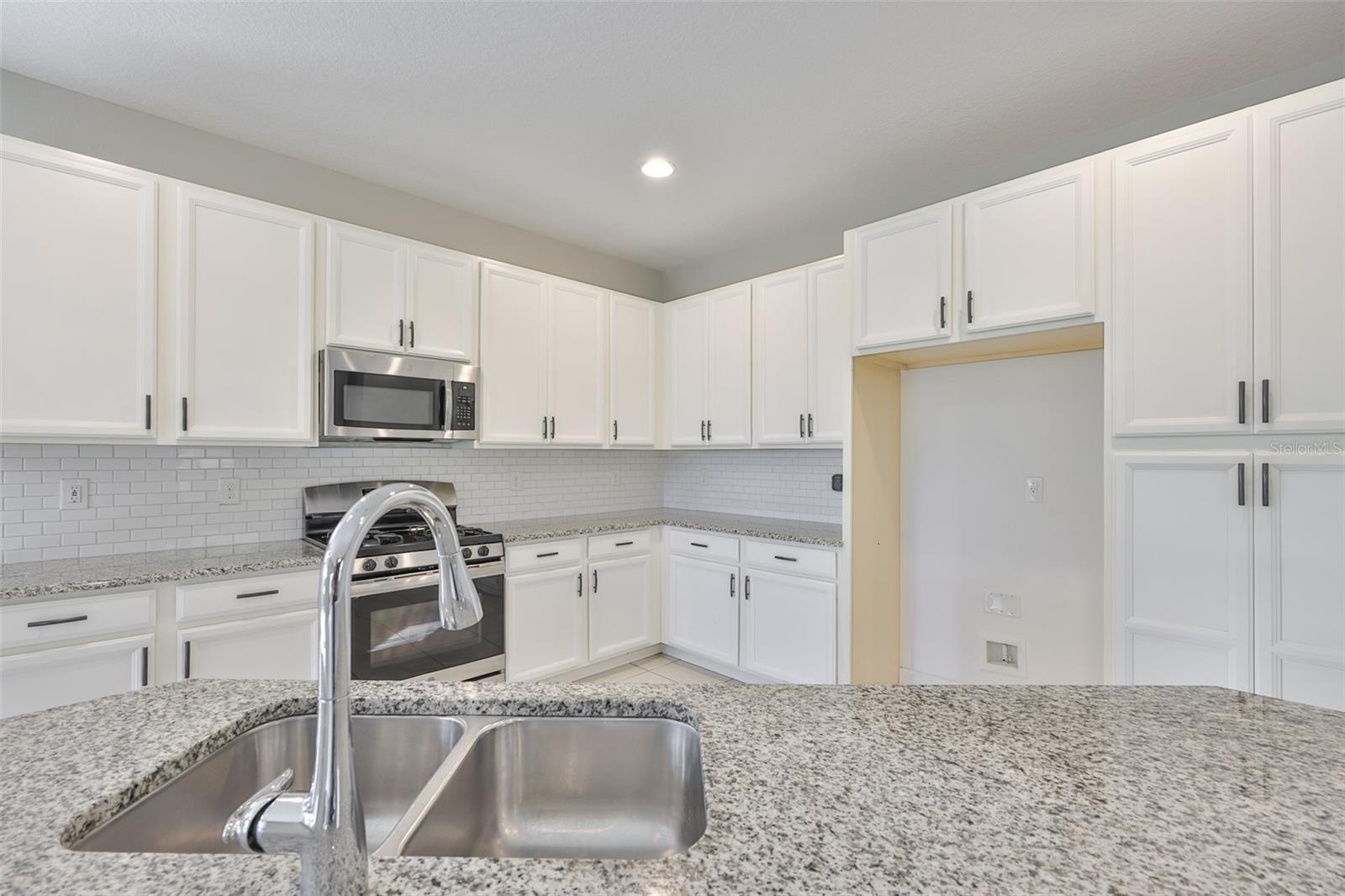 6207 VOYAGERS PL, APOLLO BEACH, FL — photo 25