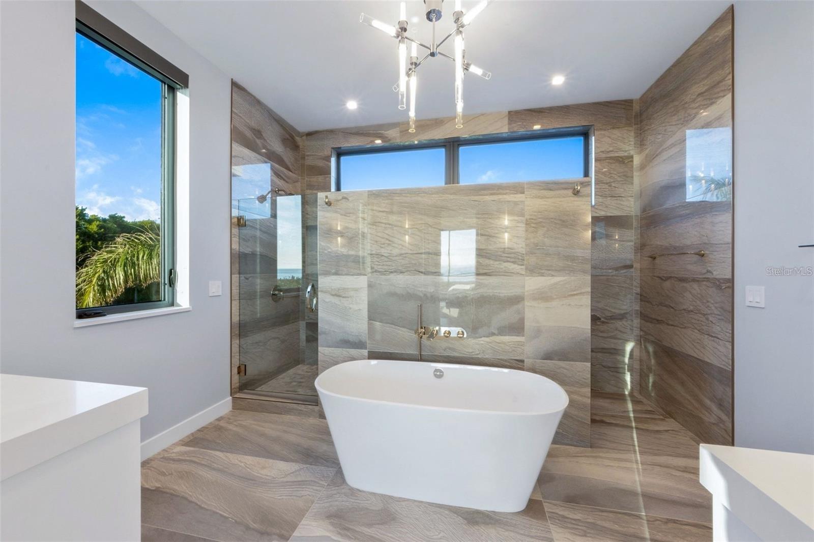 104 SUNSET LN, HOLMES BEACH, FL — photo 31