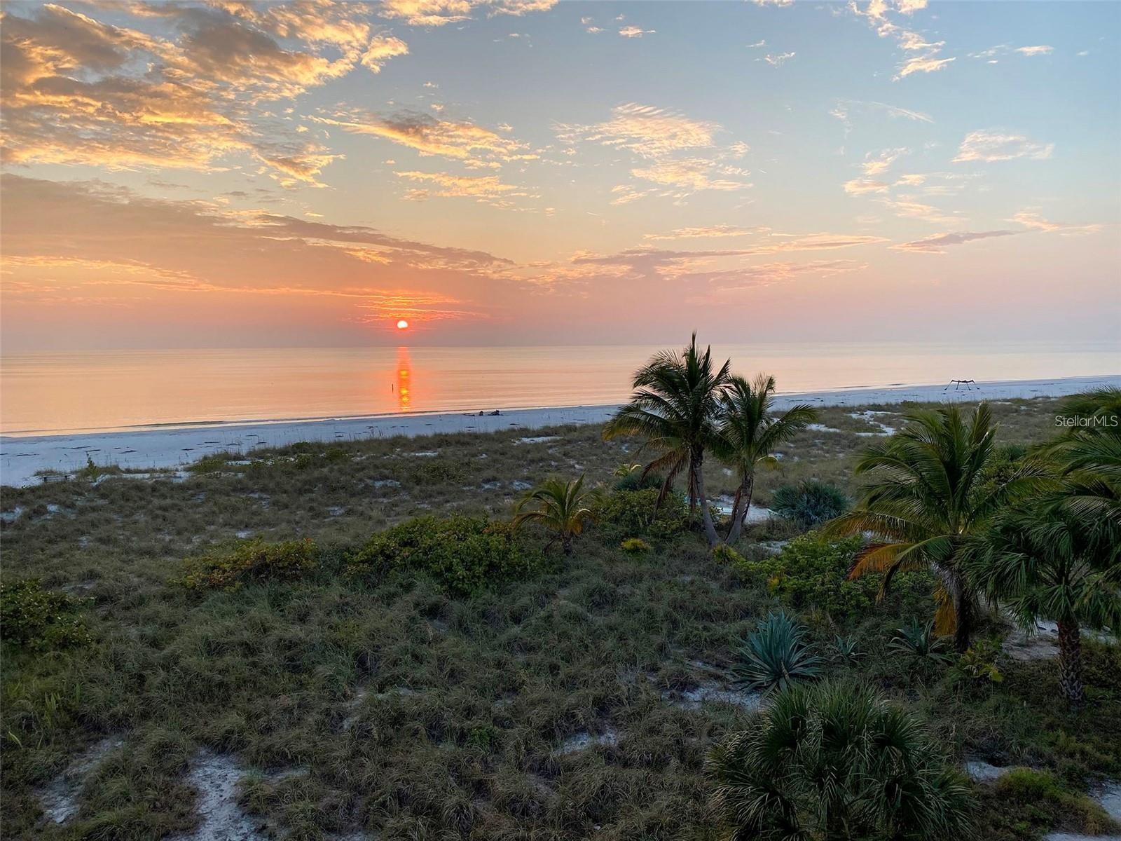 104 SUNSET LN, HOLMES BEACH, FL — photo 35