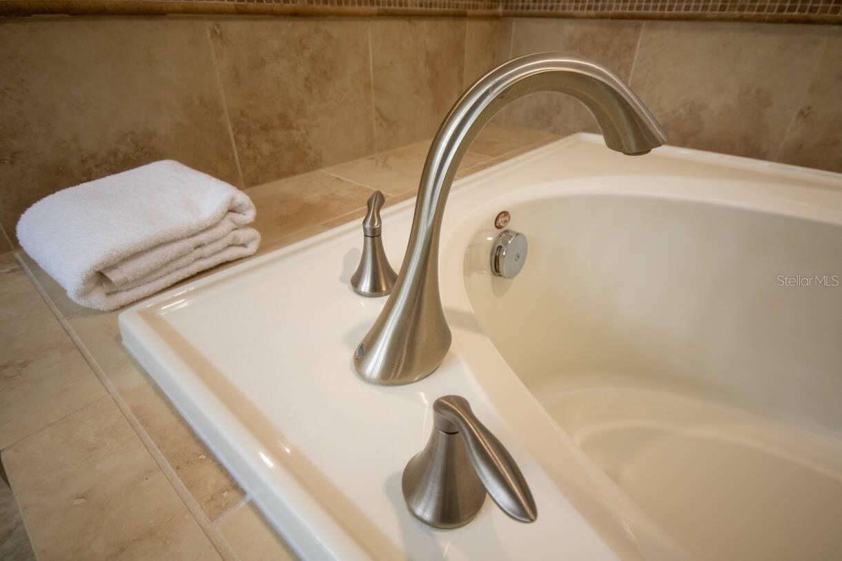9162 WEDGE DR, DAVENPORT, FL — photo 32