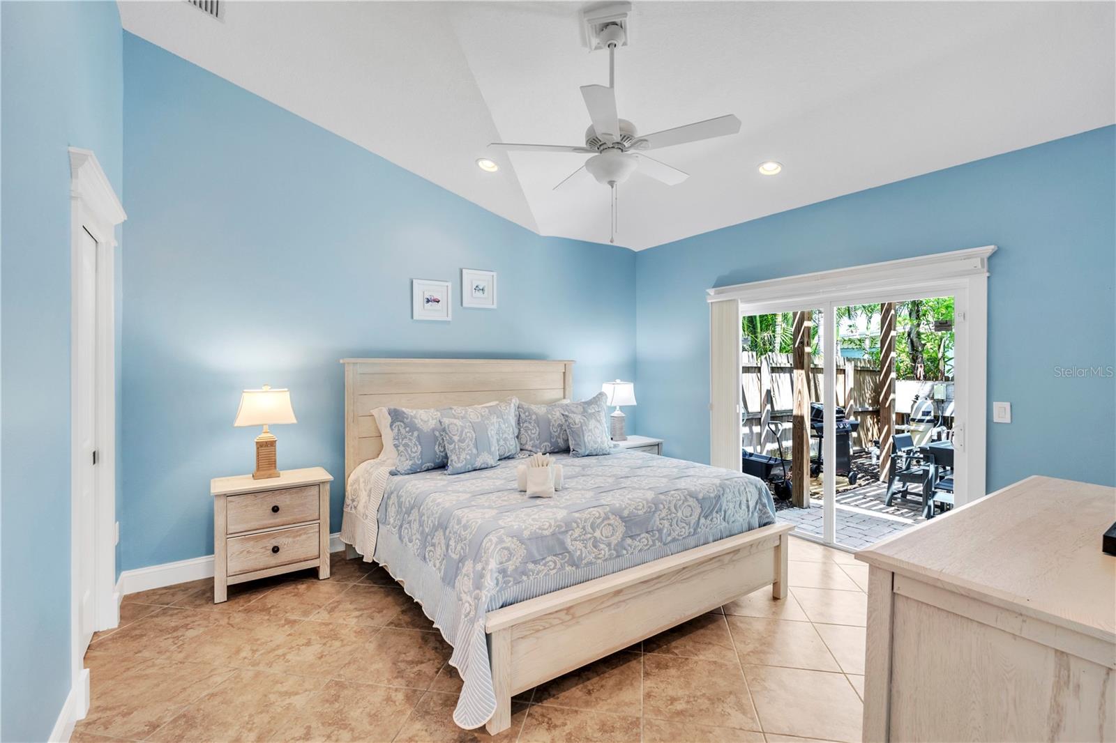 302 67TH ST, HOLMES BEACH, FL — photo 17