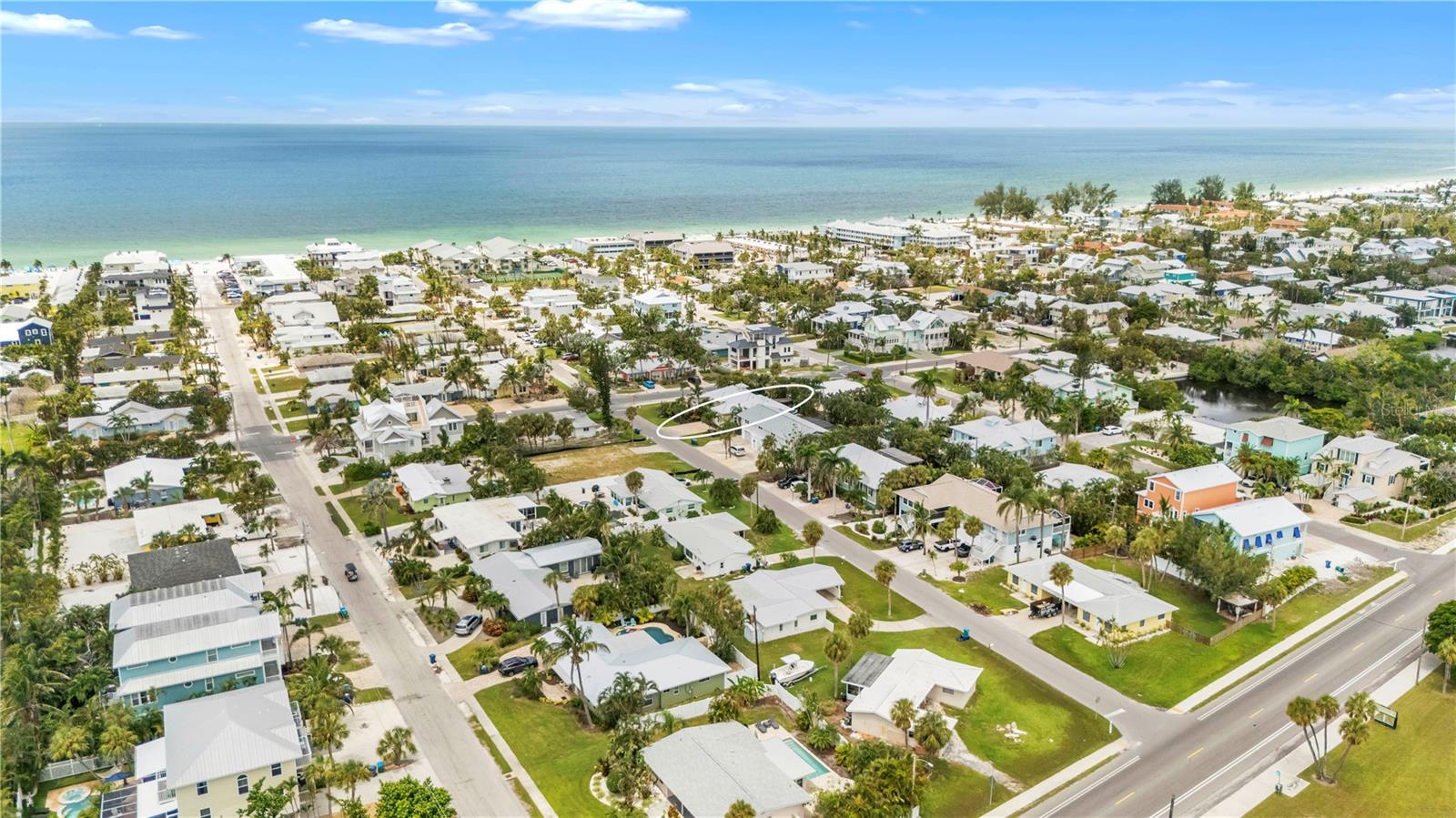 302 67TH ST, HOLMES BEACH, FL — photo 37