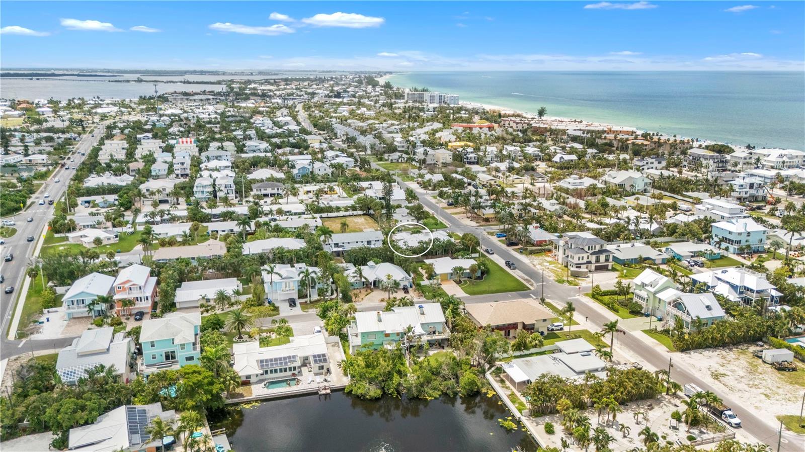 302 67TH ST, HOLMES BEACH, FL — photo 38
