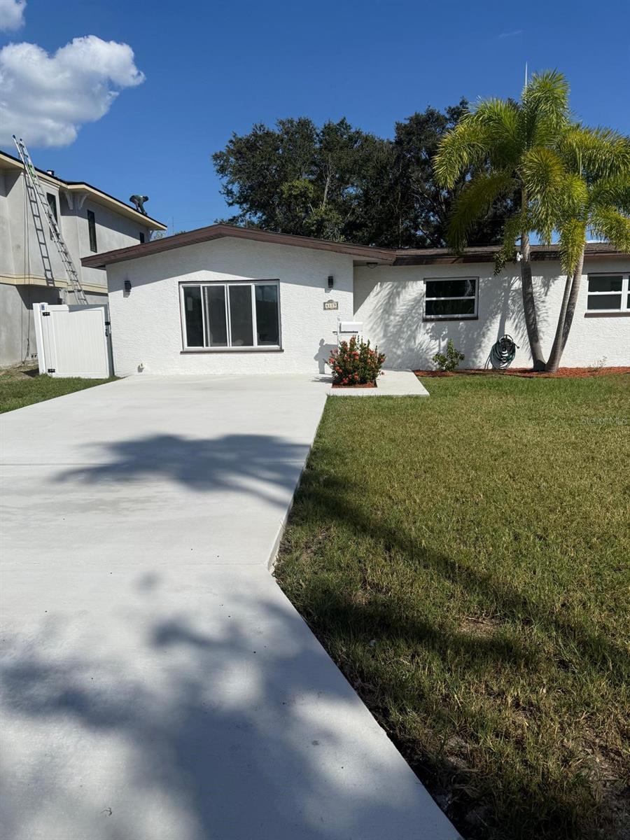 4119 HARRISBURG ST NE, ST PETERSBURG, FL — photo 2