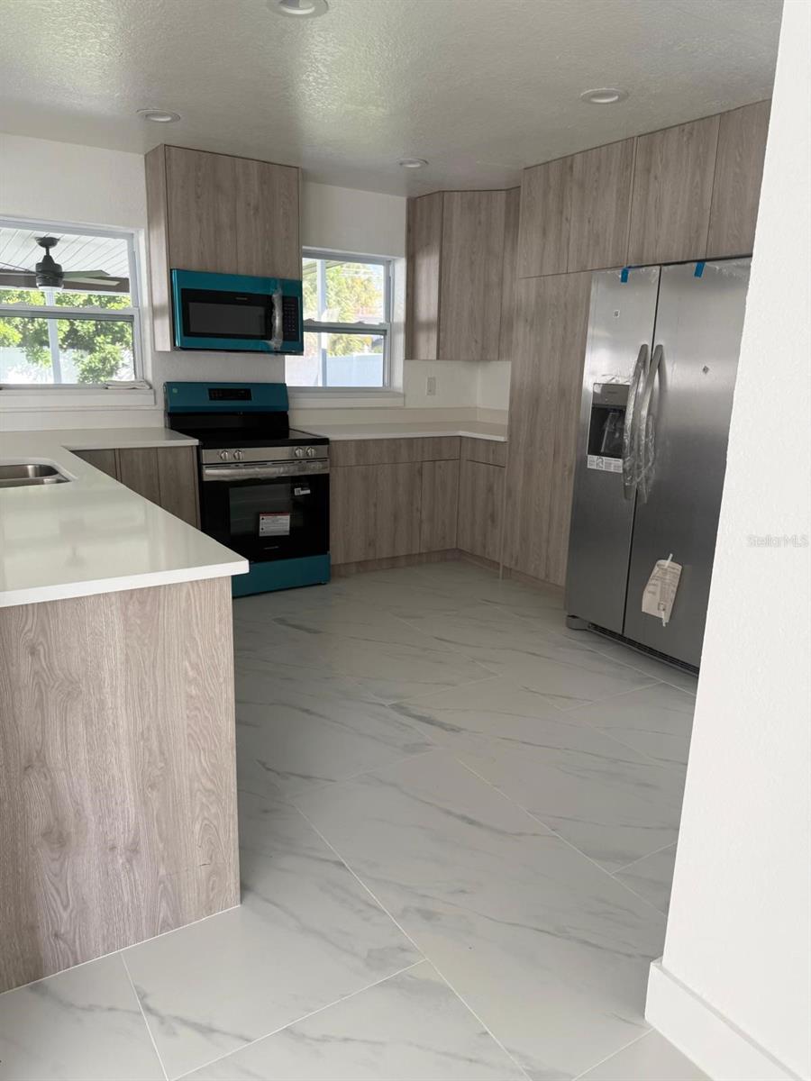 4119 HARRISBURG ST NE, ST PETERSBURG, FL — photo 12