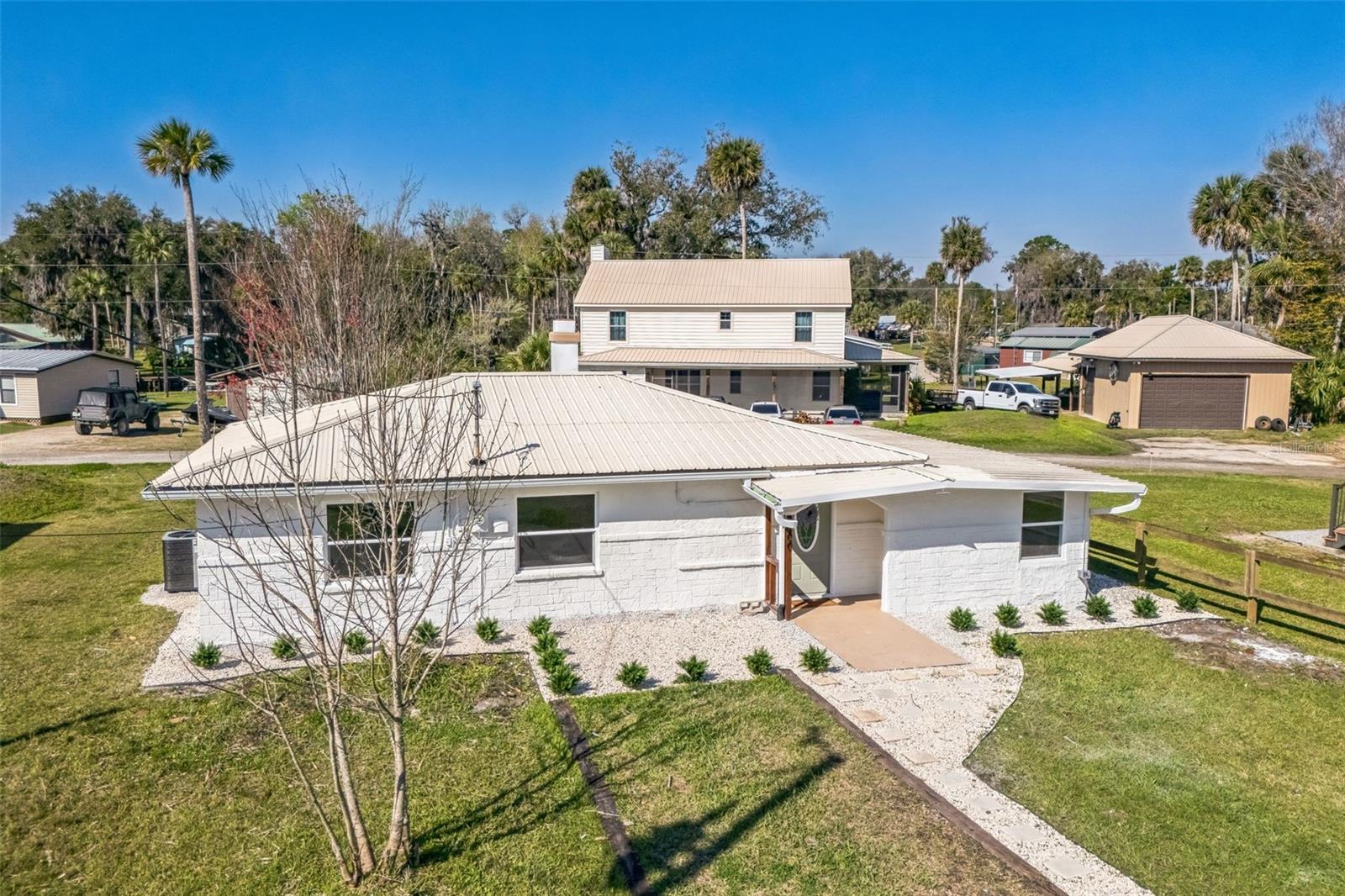9400 NE 307TH CT, FORT MC COY, FL