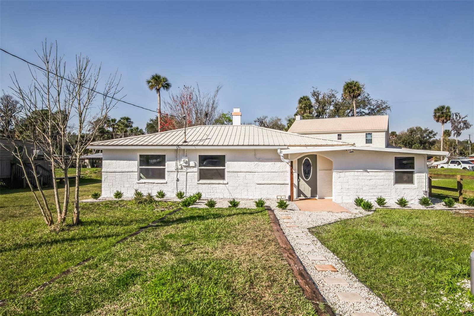 9400 NE 307TH CT, FORT MC COY, FL — photo 2