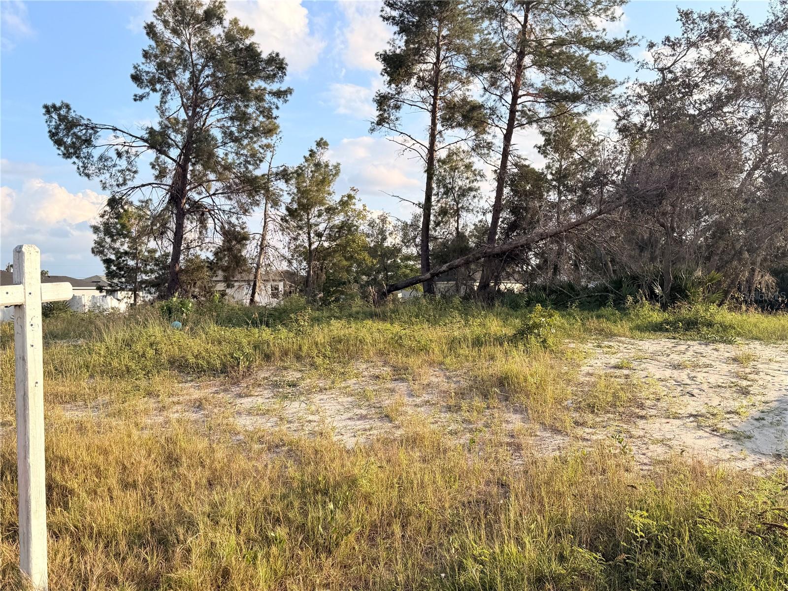 143 ZINNIA LN W, KISSIMMEE, FL
