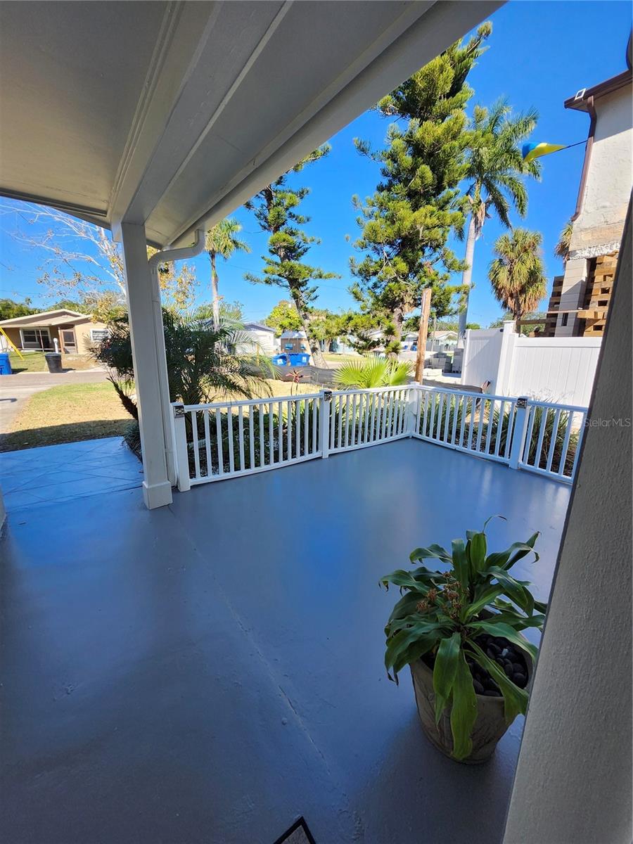 1818 SHORE ACRES BLVD NE, ST PETERSBURG, FL — photo 2