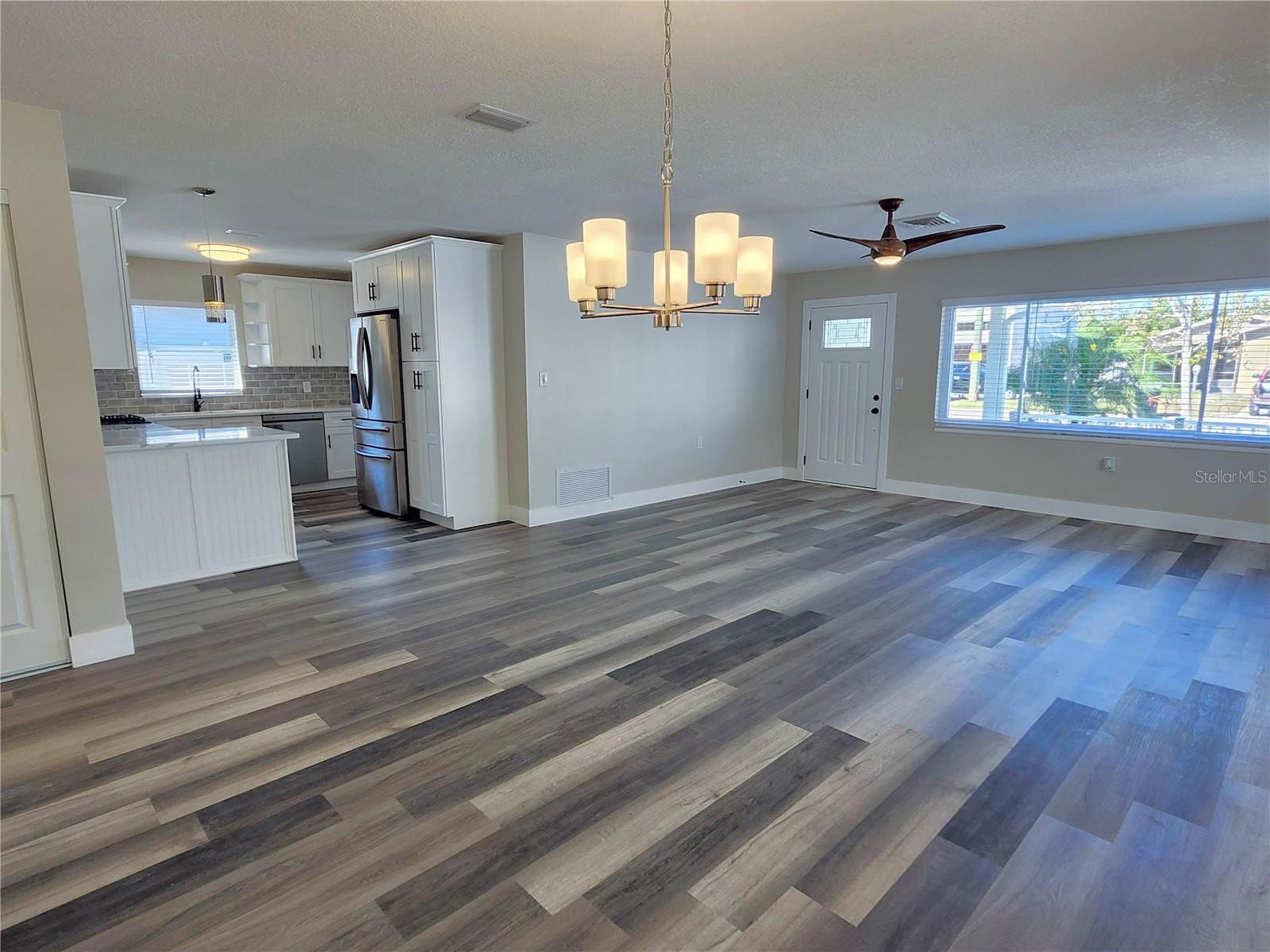 1818 SHORE ACRES BLVD NE, ST PETERSBURG, FL — photo 7