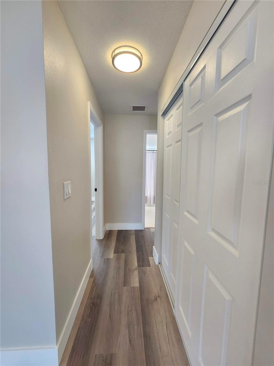 1818 SHORE ACRES BLVD NE, ST PETERSBURG, FL — photo 11