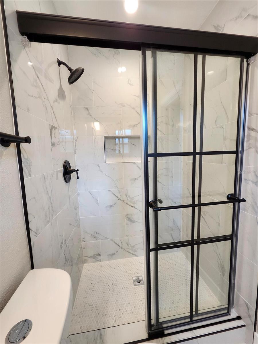1818 SHORE ACRES BLVD NE, ST PETERSBURG, FL — photo 17