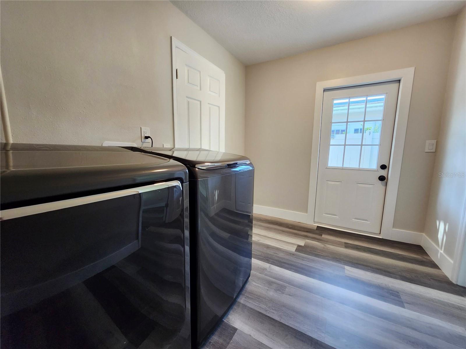 1818 SHORE ACRES BLVD NE, ST PETERSBURG, FL — photo 21