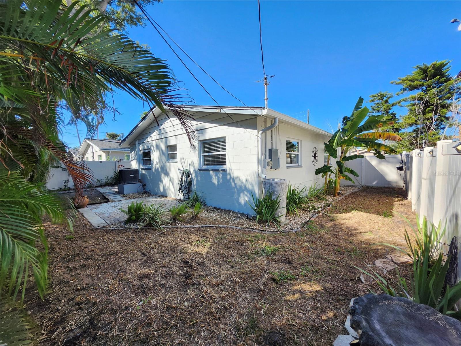 1818 SHORE ACRES BLVD NE, ST PETERSBURG, FL — photo 24