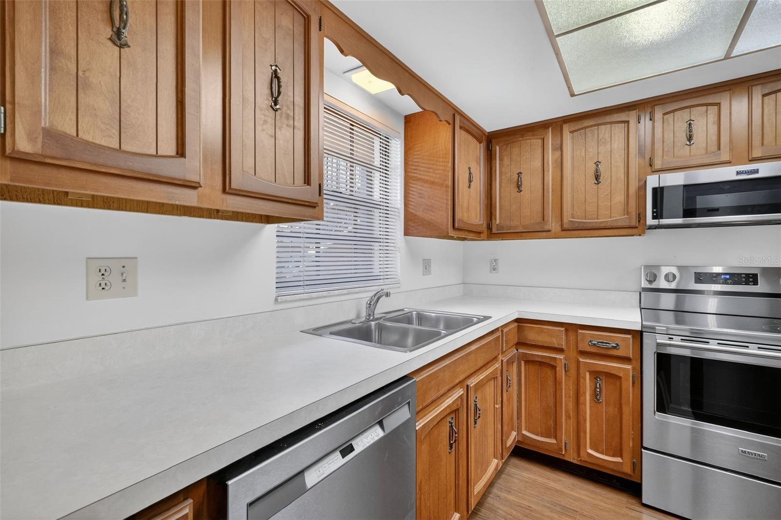 110 N TREMAIN ST #105, MOUNT DORA, FL — photo 30