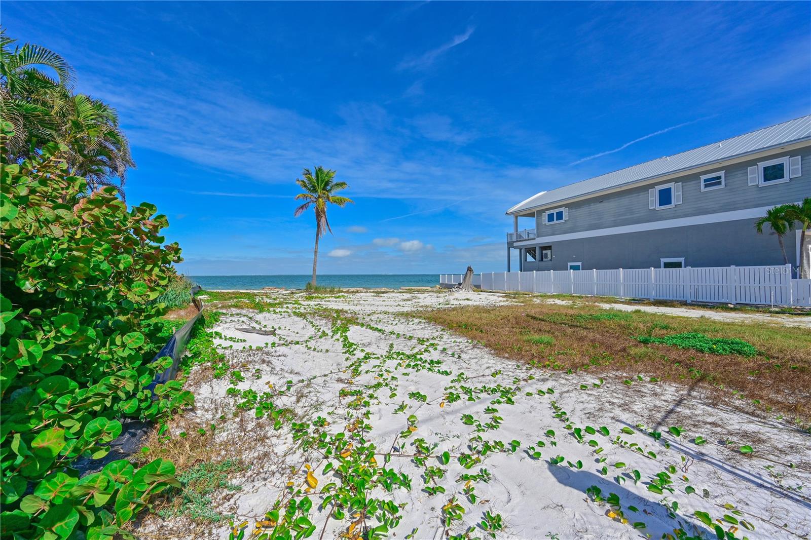 837 N SHORE DR, ANNA MARIA, FL