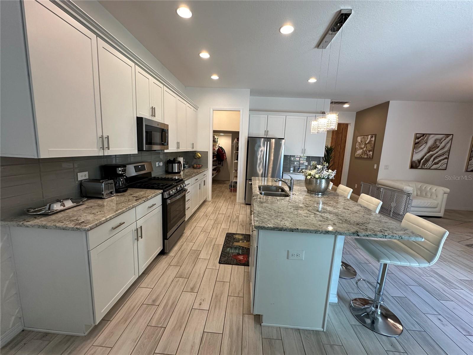 2403 BISCOTTO CIR, DAVENPORT, FL — photo 15