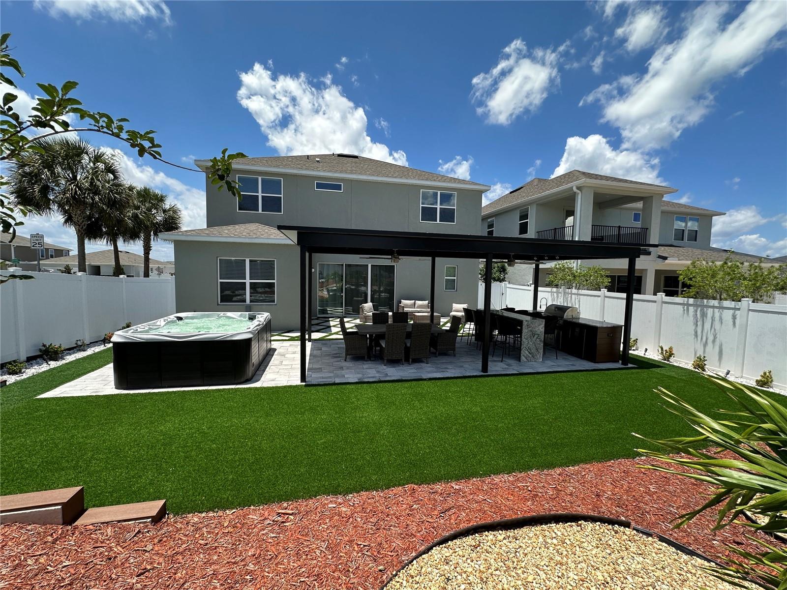 2403 BISCOTTO CIR, DAVENPORT, FL — photo 57