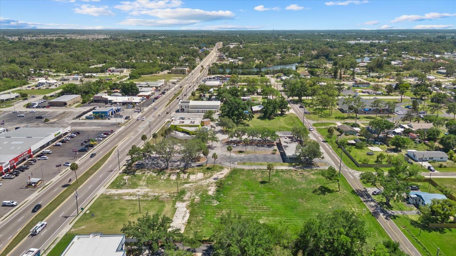 610 N US HIGHWAY 41, RUSKIN, FL — photo 4