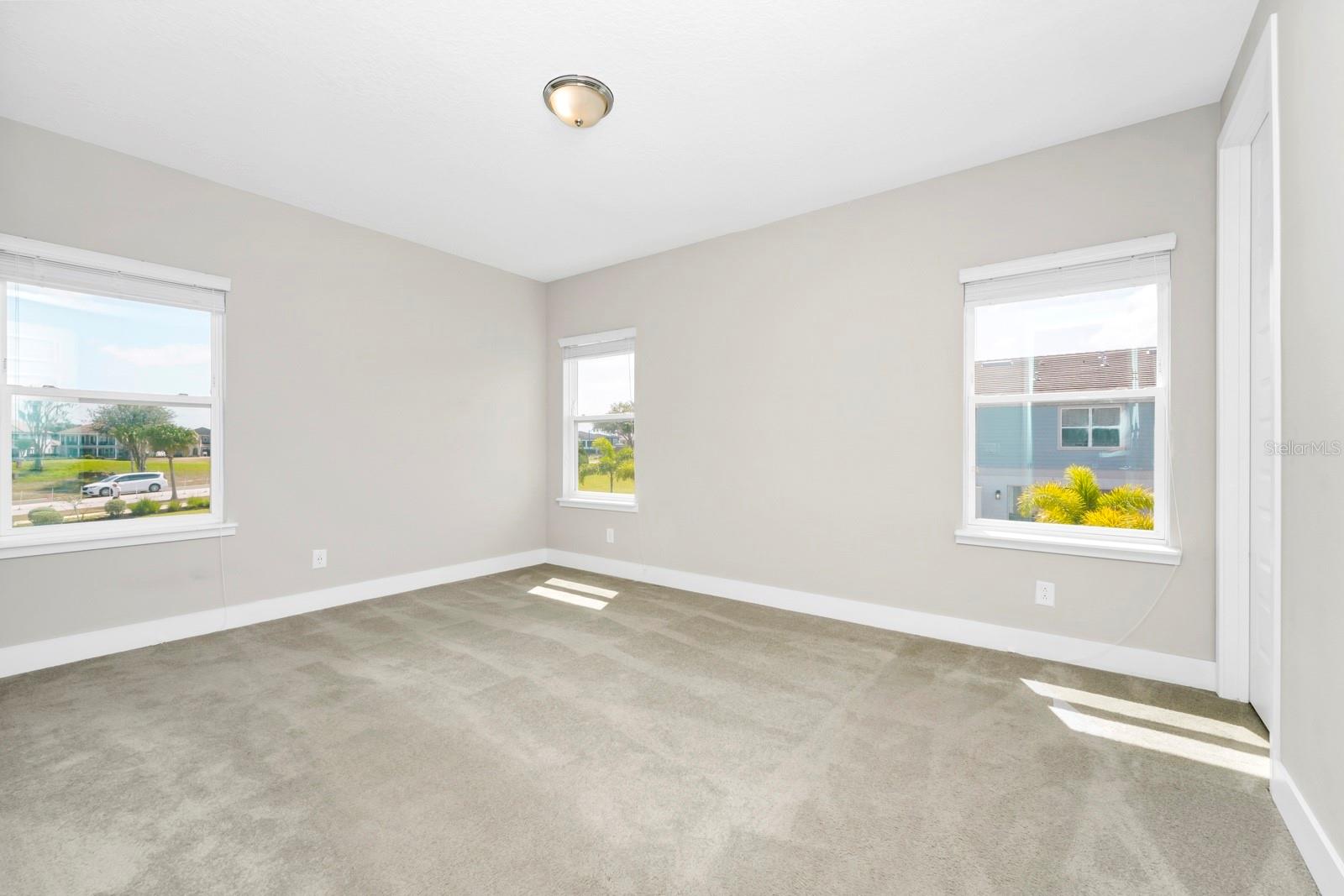 743 DRIVING RANGE CT, REUNION, FL — photo 19