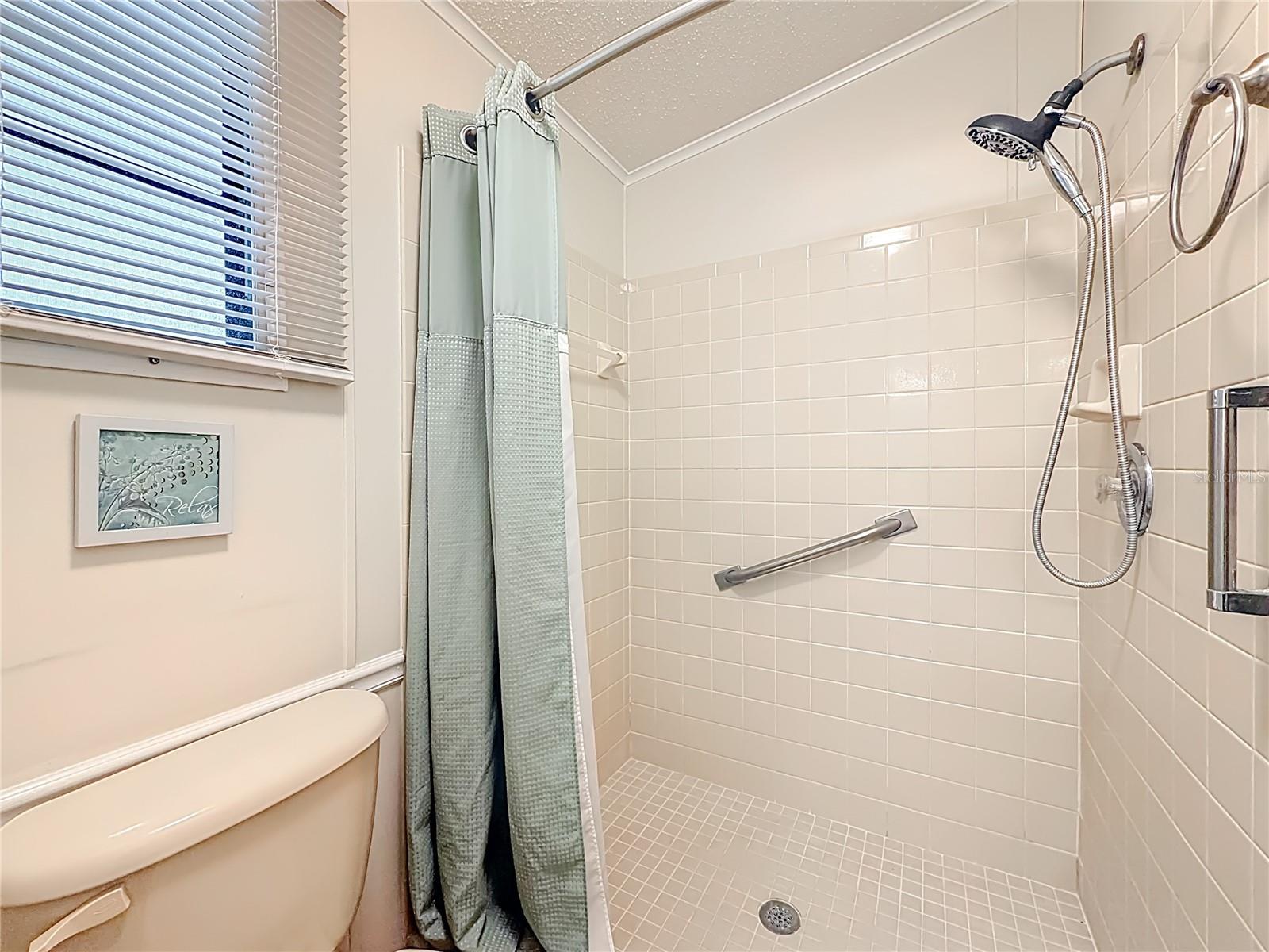 805 CAMELIA CT, LADY LAKE, FL — photo 35