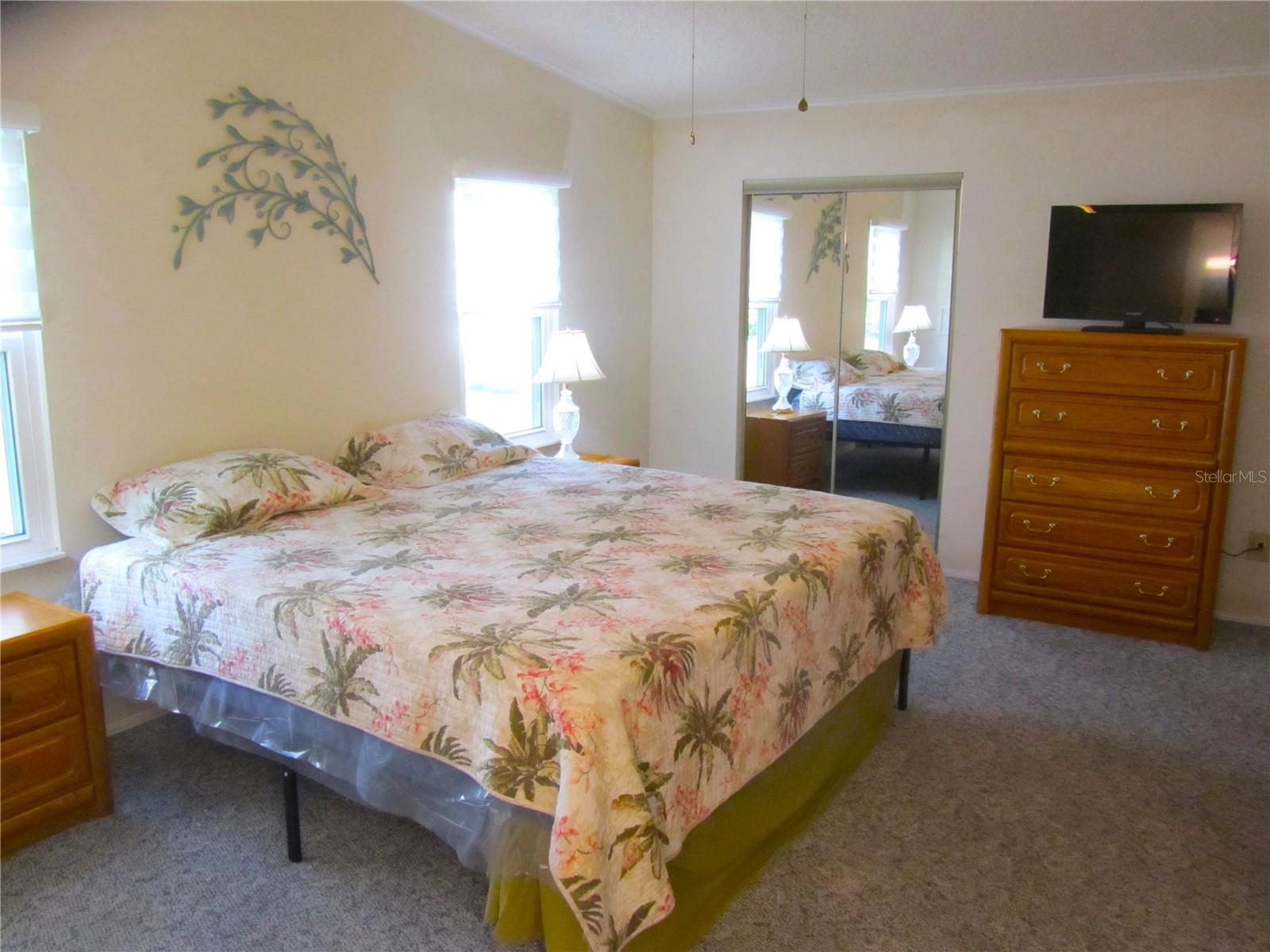 805 CAMELIA CT, LADY LAKE, FL — photo 31