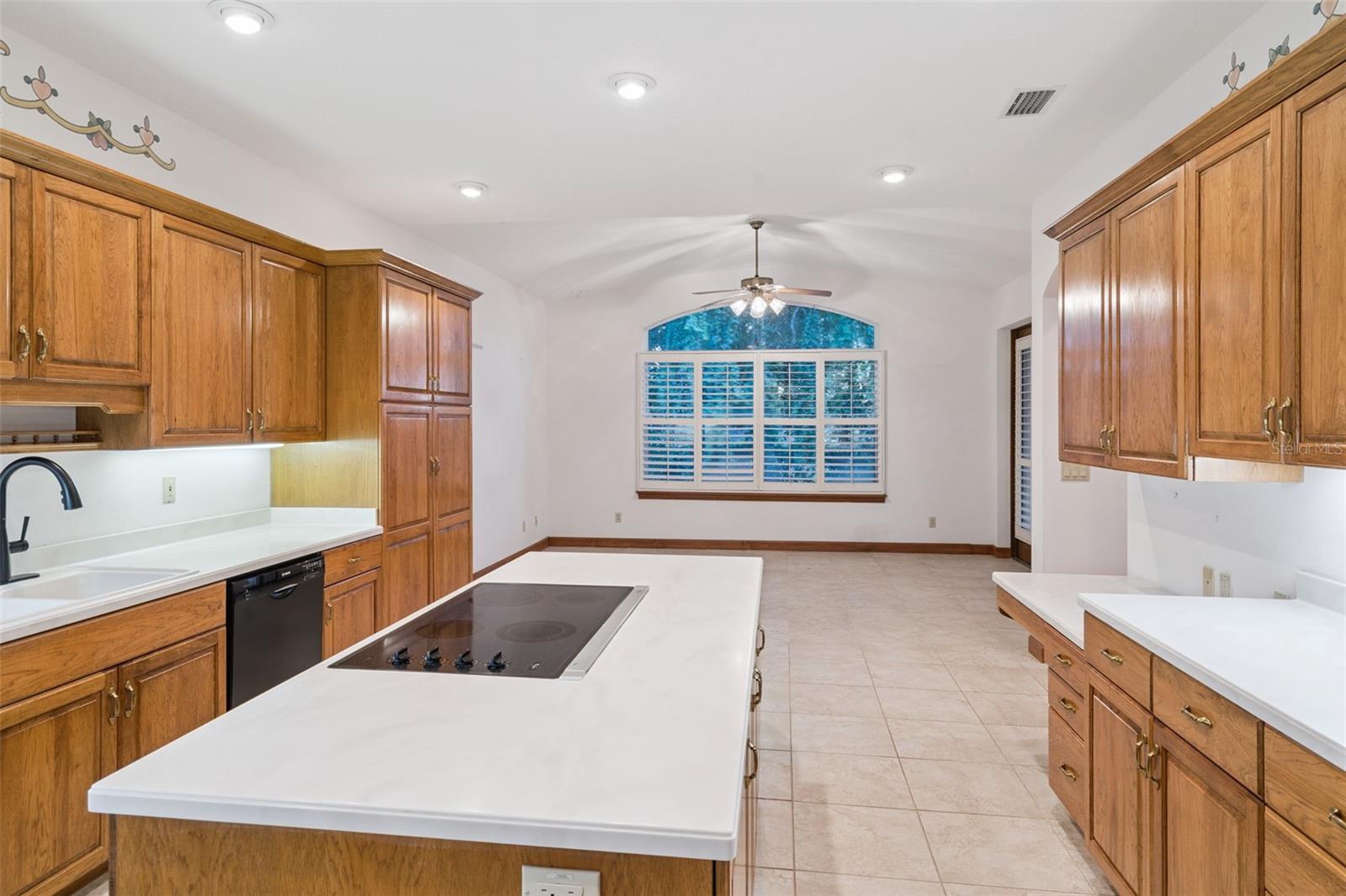 8516 FIRESTONE CIR, CLERMONT, FL — photo 12