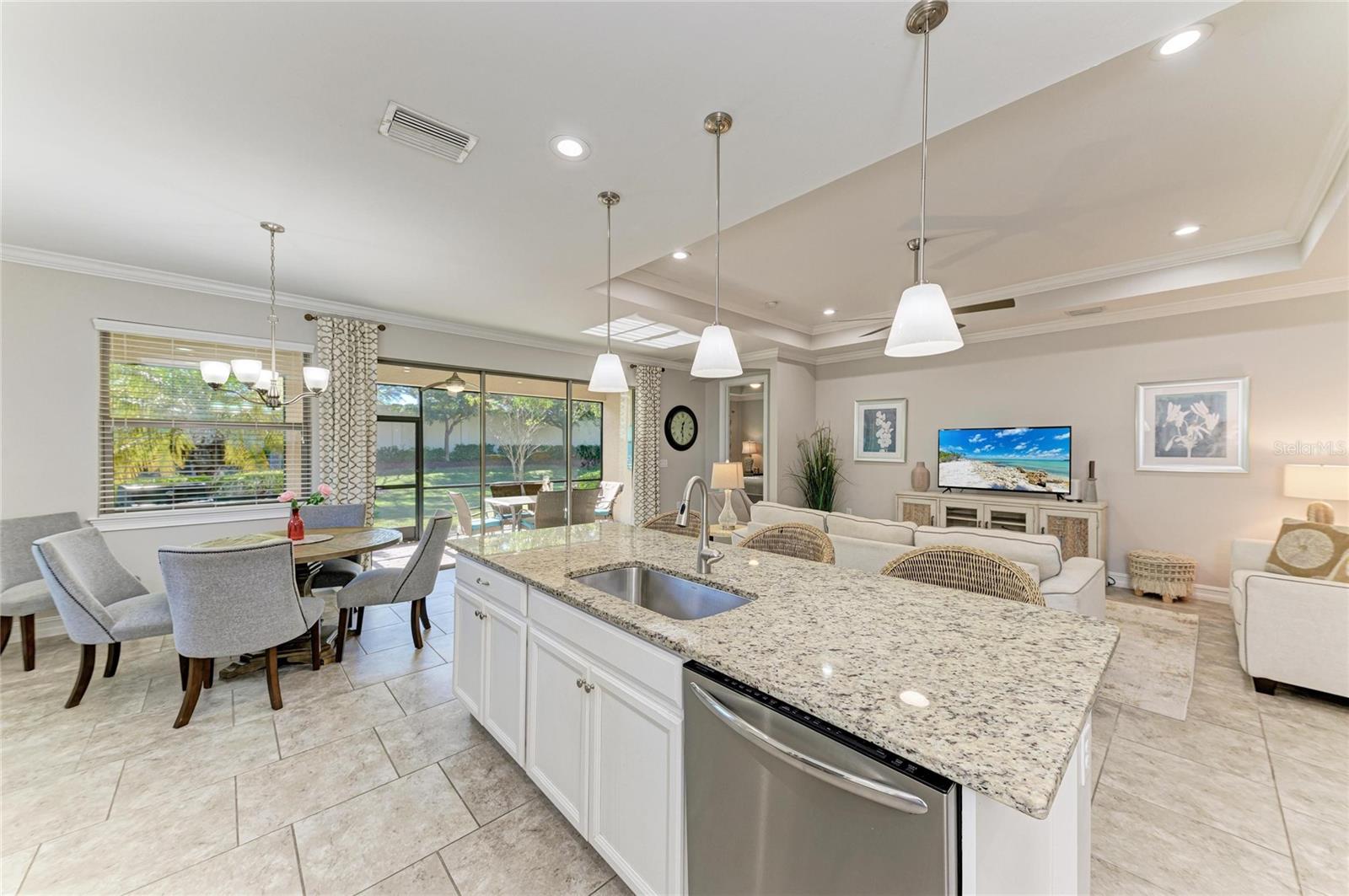131 MARAVIYA BLVD, NOKOMIS, FL — photo 29