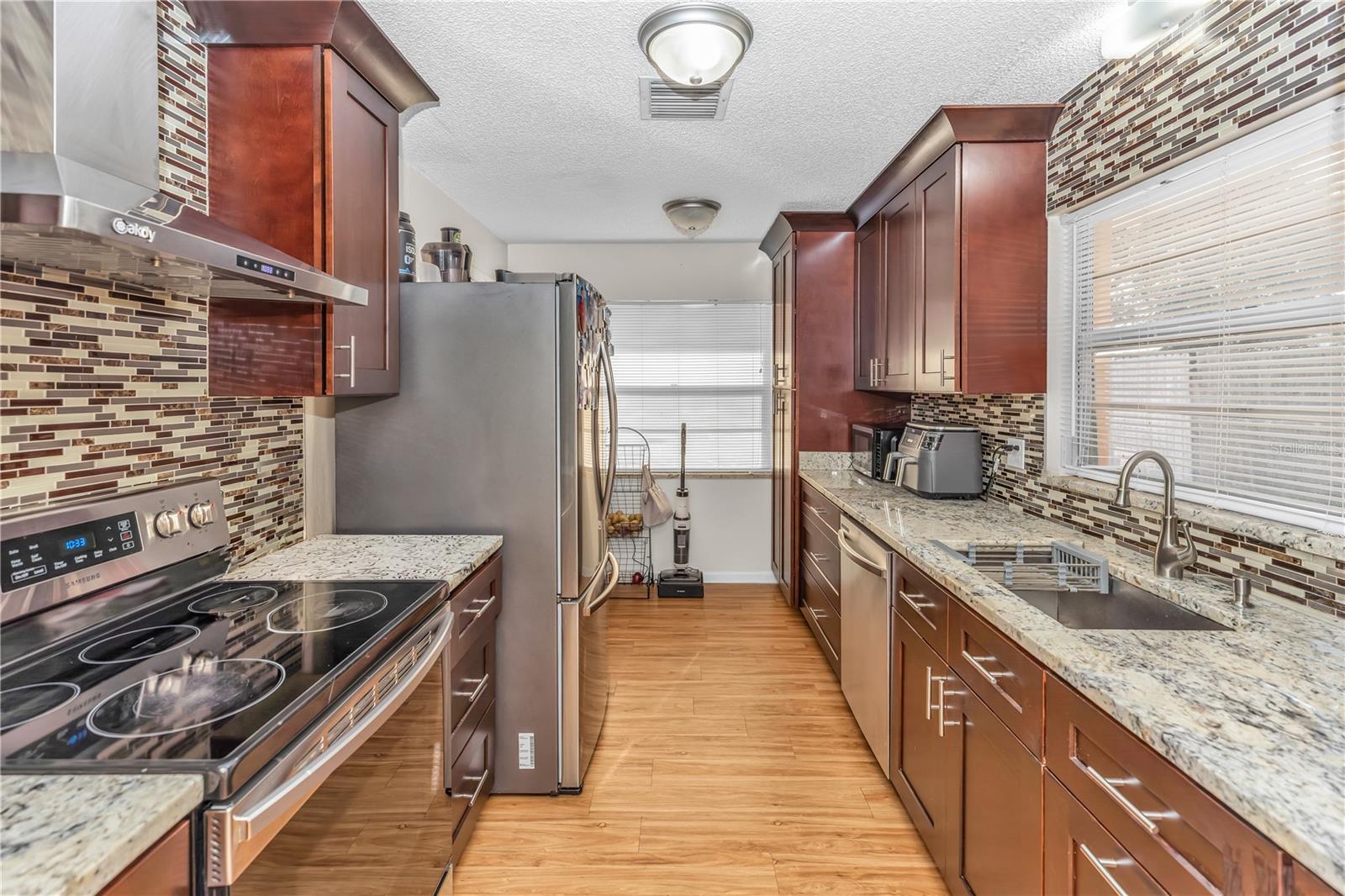 1642 HORSESHOE TER, DELTONA, FL — photo 15