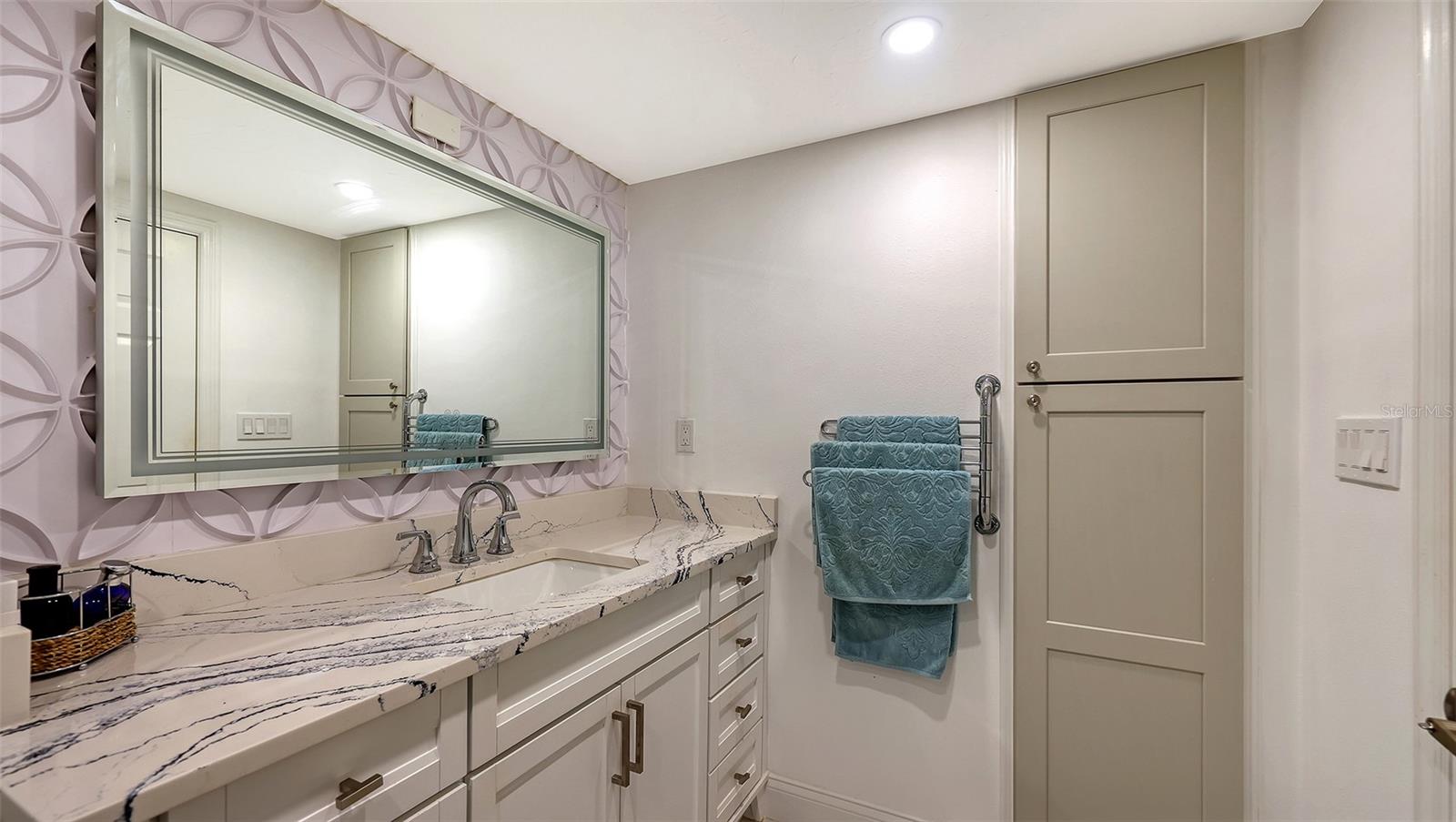 1750 BENJAMIN FRANKLIN DR #9F, SARASOTA, FL — photo 32