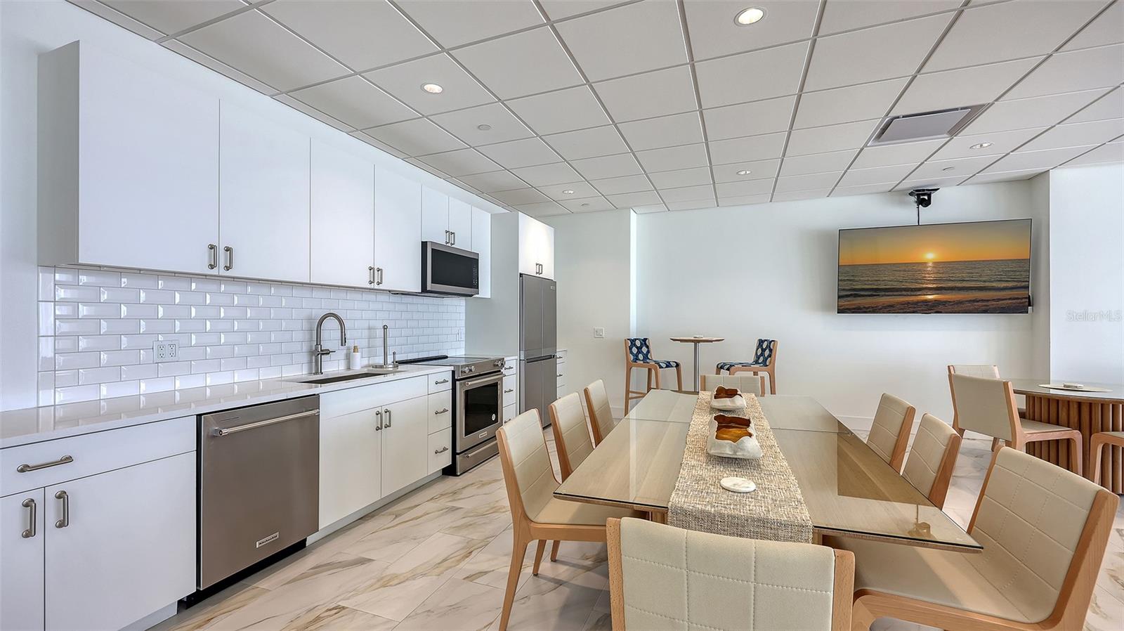 1750 BENJAMIN FRANKLIN DR #9F, SARASOTA, FL — photo 42